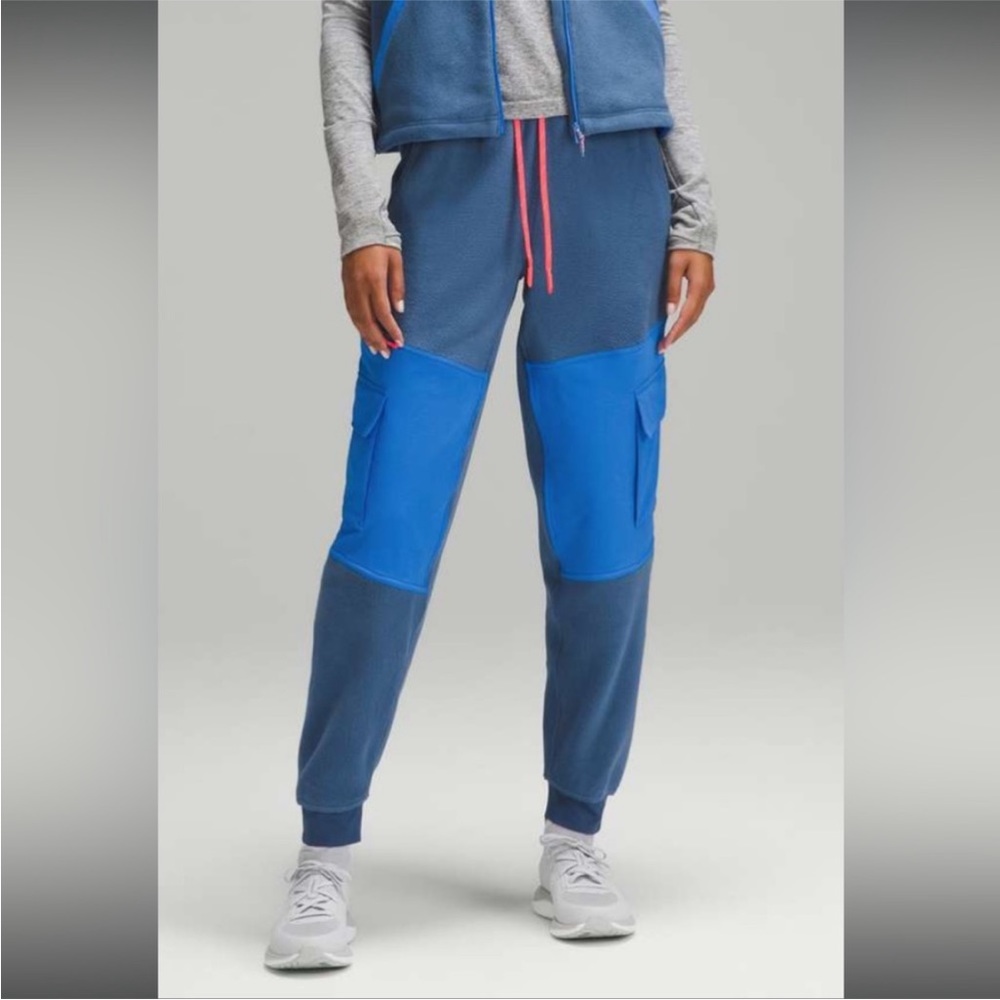 Fleece Ripstop Cargo High-Rise Hiking Jogger - full length size 4
